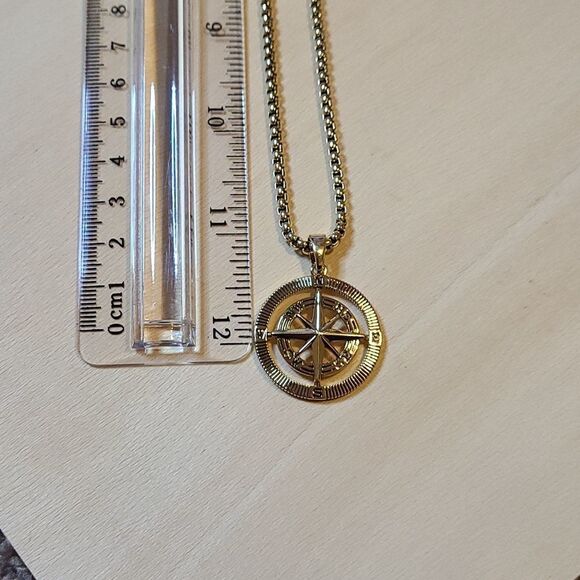 Giftjews Compass Jewelry with 11in chain. Gold plated. - Picture 1 of 3
